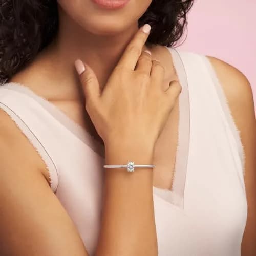 PANDORA Sparkling Sunburst Clip Charm | Sterling Silver with Cubic Zirconia, Jewelry for Women with Gift Box thumbnail 3