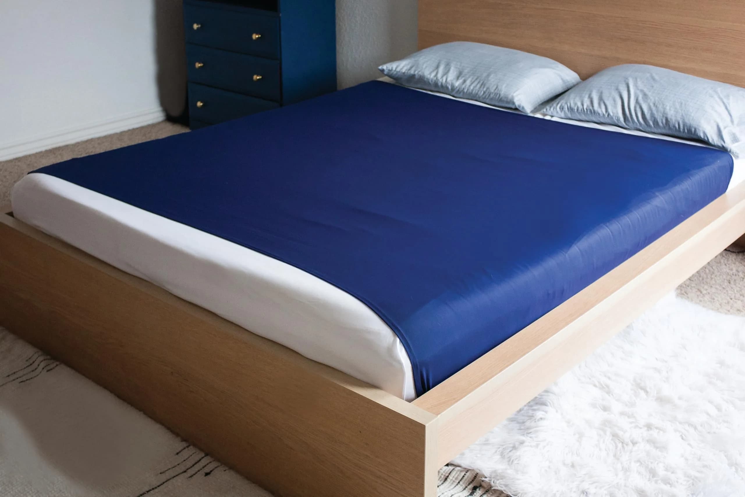 Harkla Compression Sheet for Kids - Queen Size Breathable & Stretchy Sensory Bedsheet for Calming Sleep — Navy