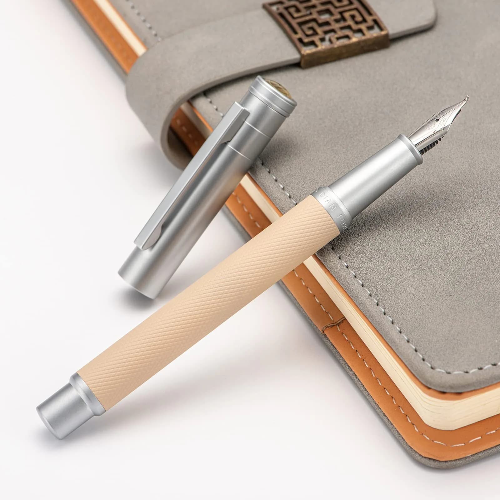 Asvine Silver Birch Forest Aluminum Fountain Pen Bent Nib (Fine to Broad) with Metal Box Fude Pen Set 13.8cm (5.43in) | Smooth Ink Flow - view 2