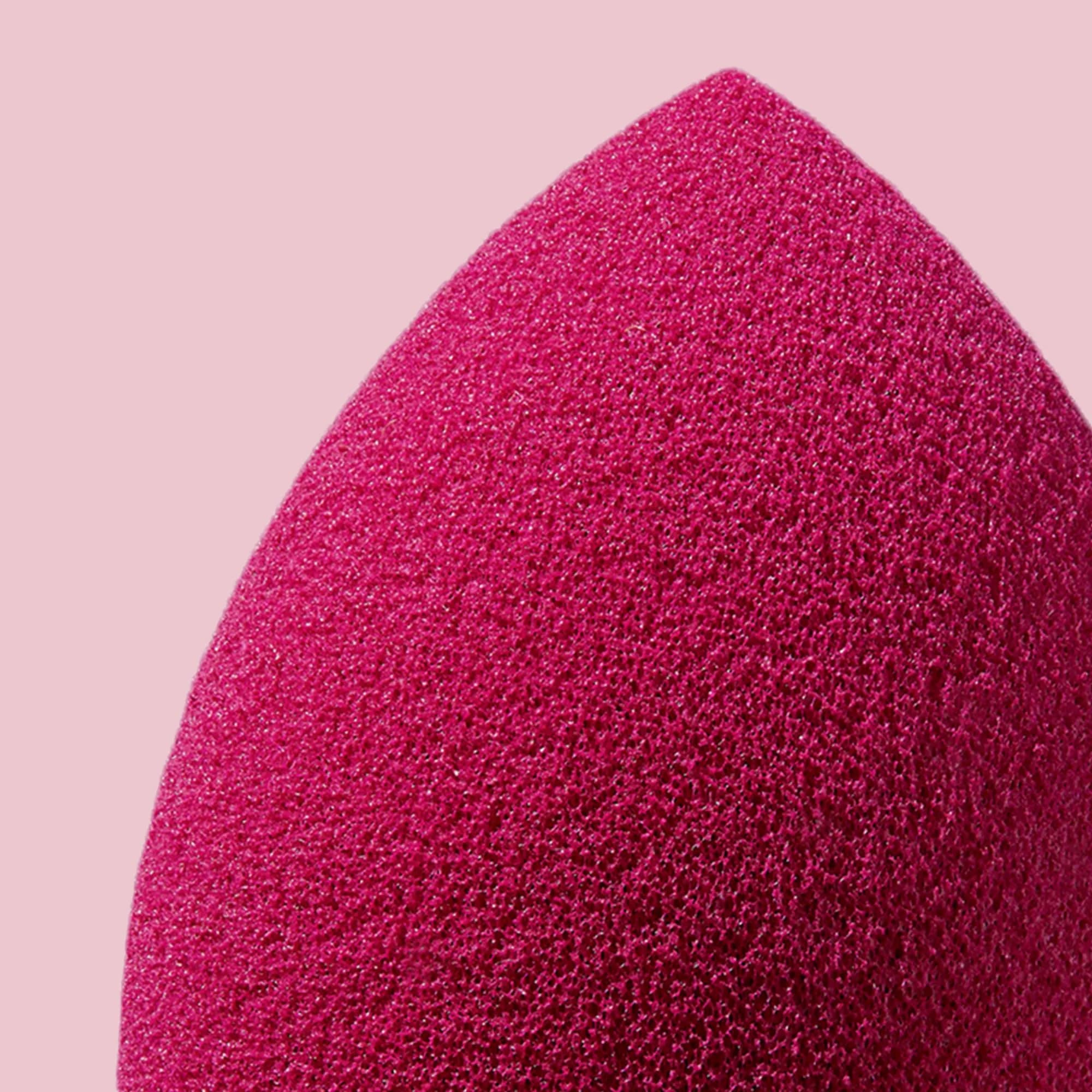 e.l.f. Total Face Blending Sponge Pink | 9g (0.317 oz) - view 3