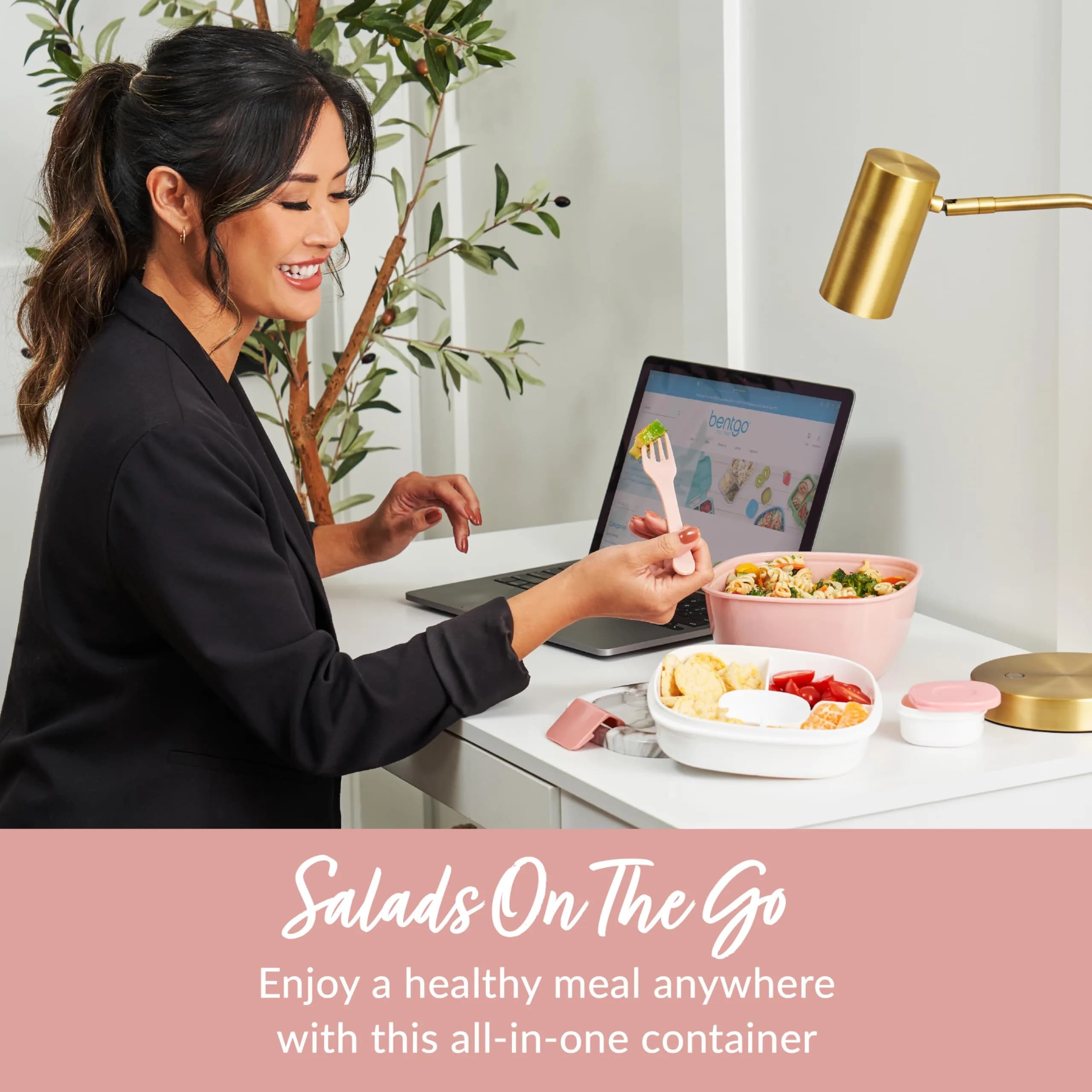 Bentgo Blush Marble 54 oz Salad Container with 4-Compartment Tray | Leak-Proof Dressing Container & Reusable Fork - view 2