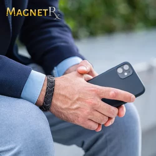 MagnetRX Ultra Strength Magnetic Bracelet for Men (Black) 23cm (9.0 inches) | 38 x 3500 Gauss Neodymium Magnets thumbnail 2