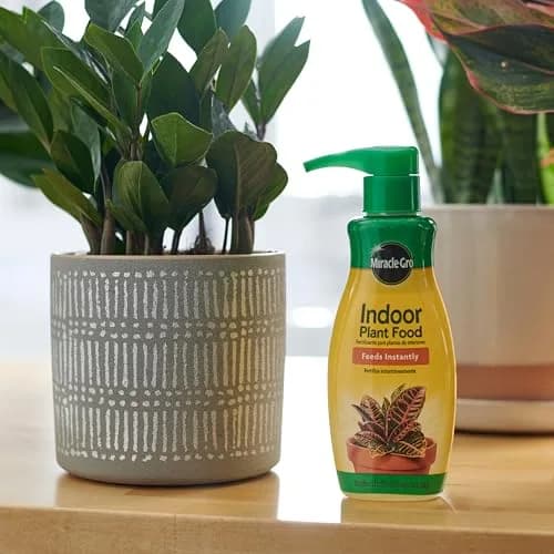Miracle-Gro Liquid Fertilizer 8 oz | Indoor Plant Food for Houseplants, Snake Plants, Peace Lilies, Vegetables, Herbs, 2-Pack thumbnail 3