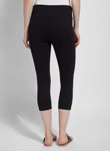 Lyssé Plus Size Denim Capri Leggings 2X | Soft, Black, High Waist, 21.5 in Inseam thumbnail 2