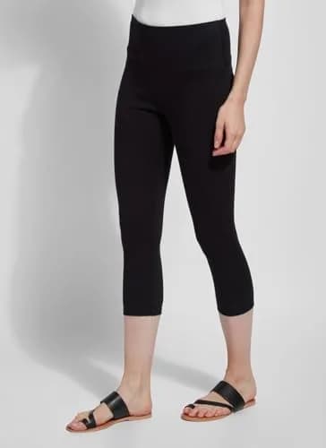 Lyssé Plus Size Denim Capri Leggings 2X | Soft, Black, High Waist, 21.5 in Inseam thumbnail 3