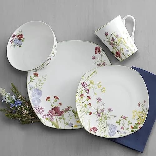 Mikasa Wildflower Garden Bone China Dinnerware Set, 16-Piece Service for 4, Square Plates and Bowls with Mugs | Floral Design thumbnail 6