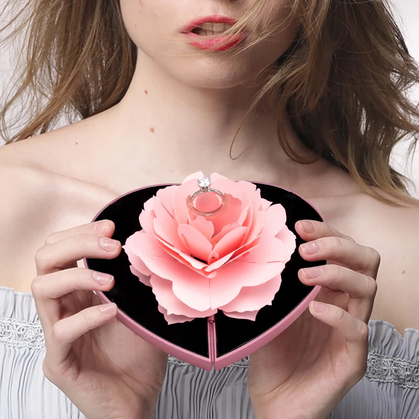 wonuu Pop Up Rose Engagement Ring Box - Pink Heart Shaped Holder for Women - view 3