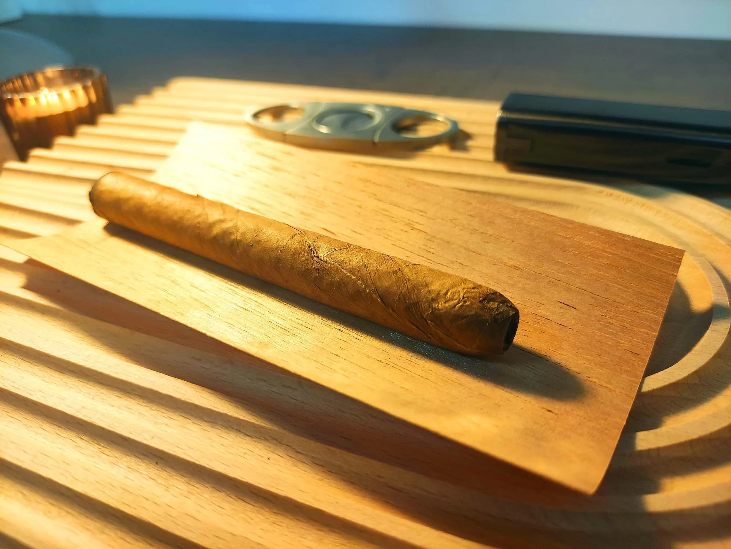 Woho Spanish Cedar Sheets for Humidor 6.25" x 3" x 0.02" (12-Count Pack) | Enhance Cigar Flavor & Aroma - view 3