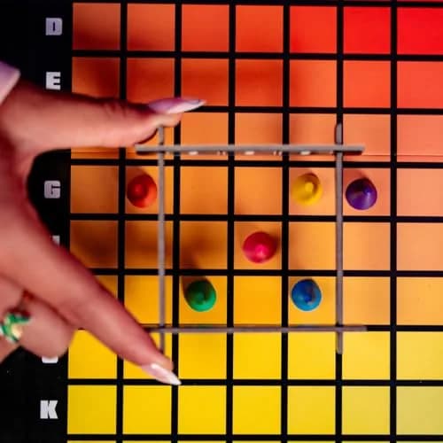 USAOPOLY Hues and Cues - Vibrant Color Guessing Board Game for 3-10 Players Ages 8+ | Connect Clues from 480 Colors thumbnail 7