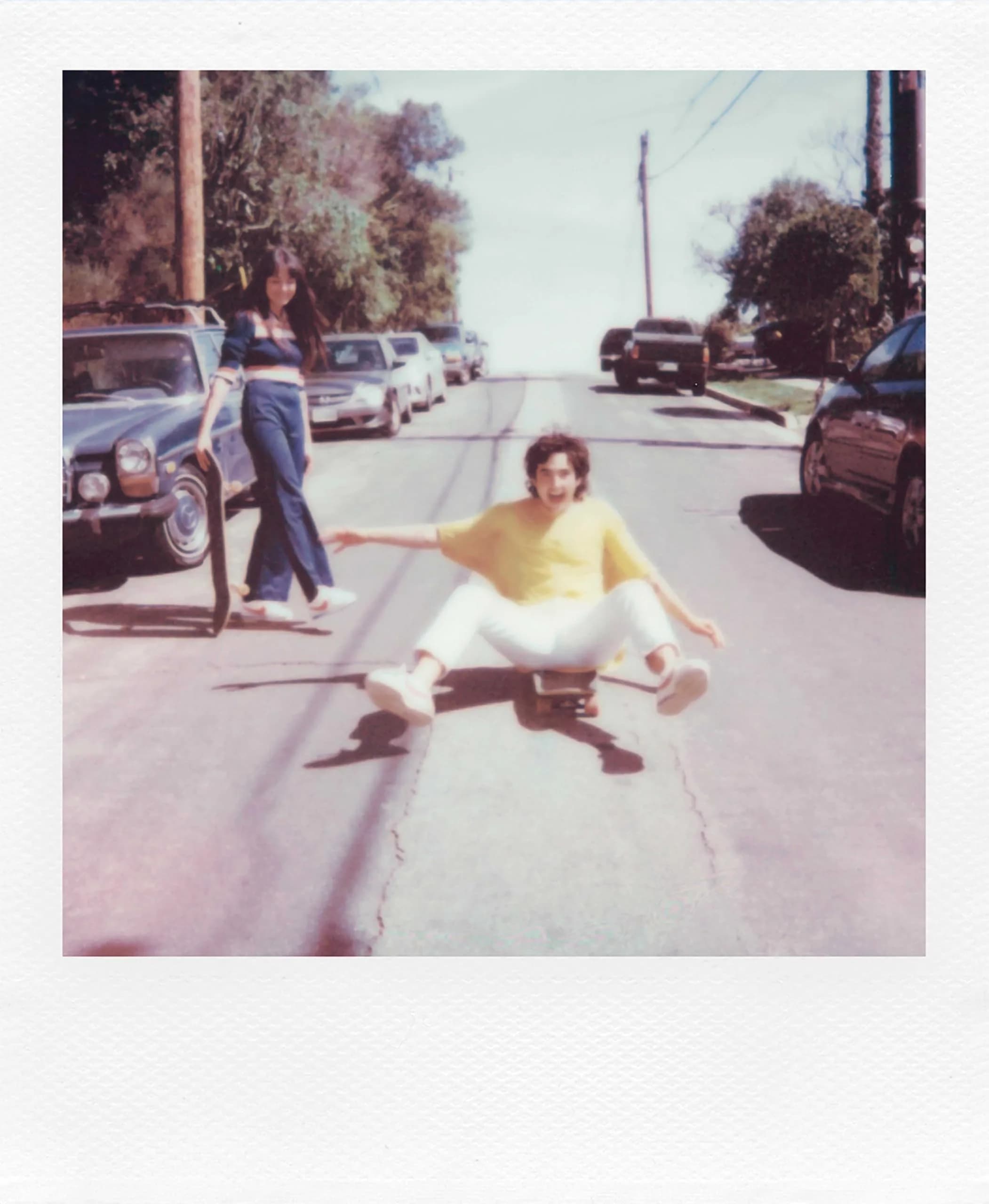 Polaroid Color Film for I-Type (6000) - 8 Photos | ISO 640 Daylight Color Instant Film - view 3