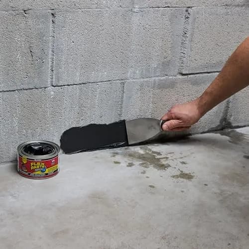 Flex Paste Rubberized Waterproof Sealant Paste Black 473ml (16 Fl Oz) | Seals Gaps, Cracks, Holes Underwater thumbnail 3