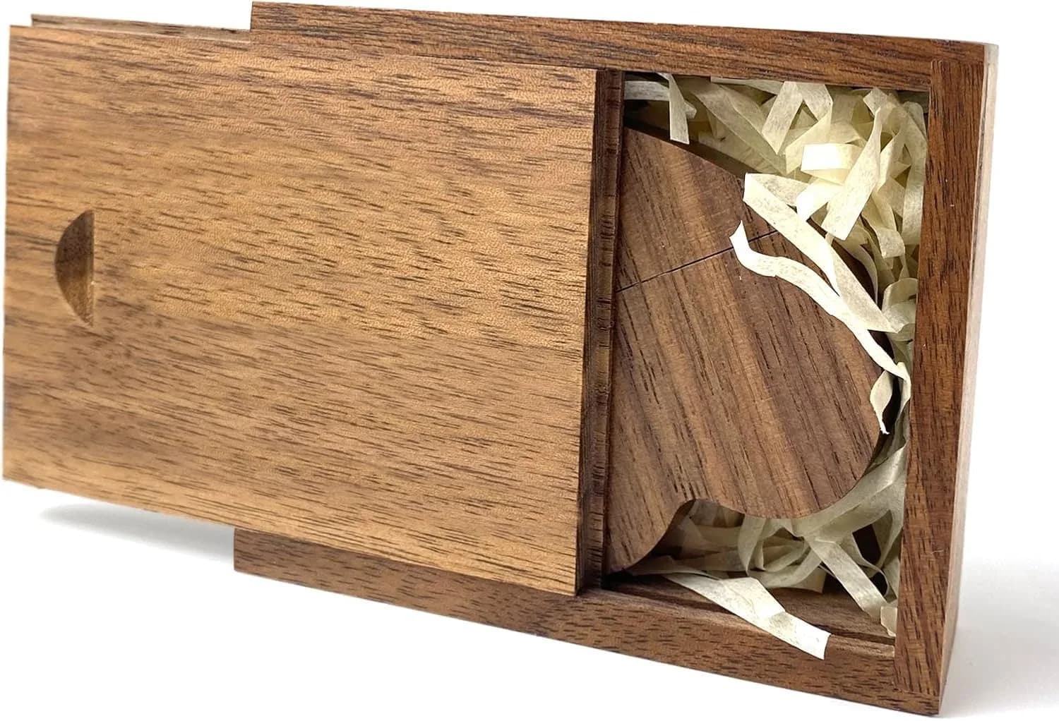 FEWINA 32GB Walnut Wood Heart USB 3.0 Flash Drive with Gift Box | High-Speed Data Storage — Walnut