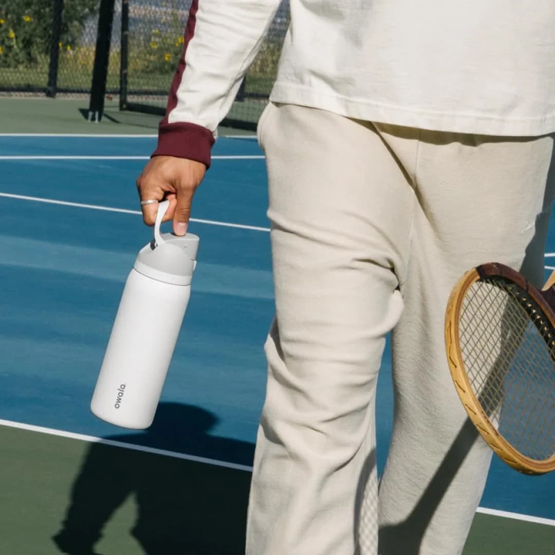 Owala FreeSip Insulated Water Bottle 32 oz (946 ml) | Locks for Travel - view 6