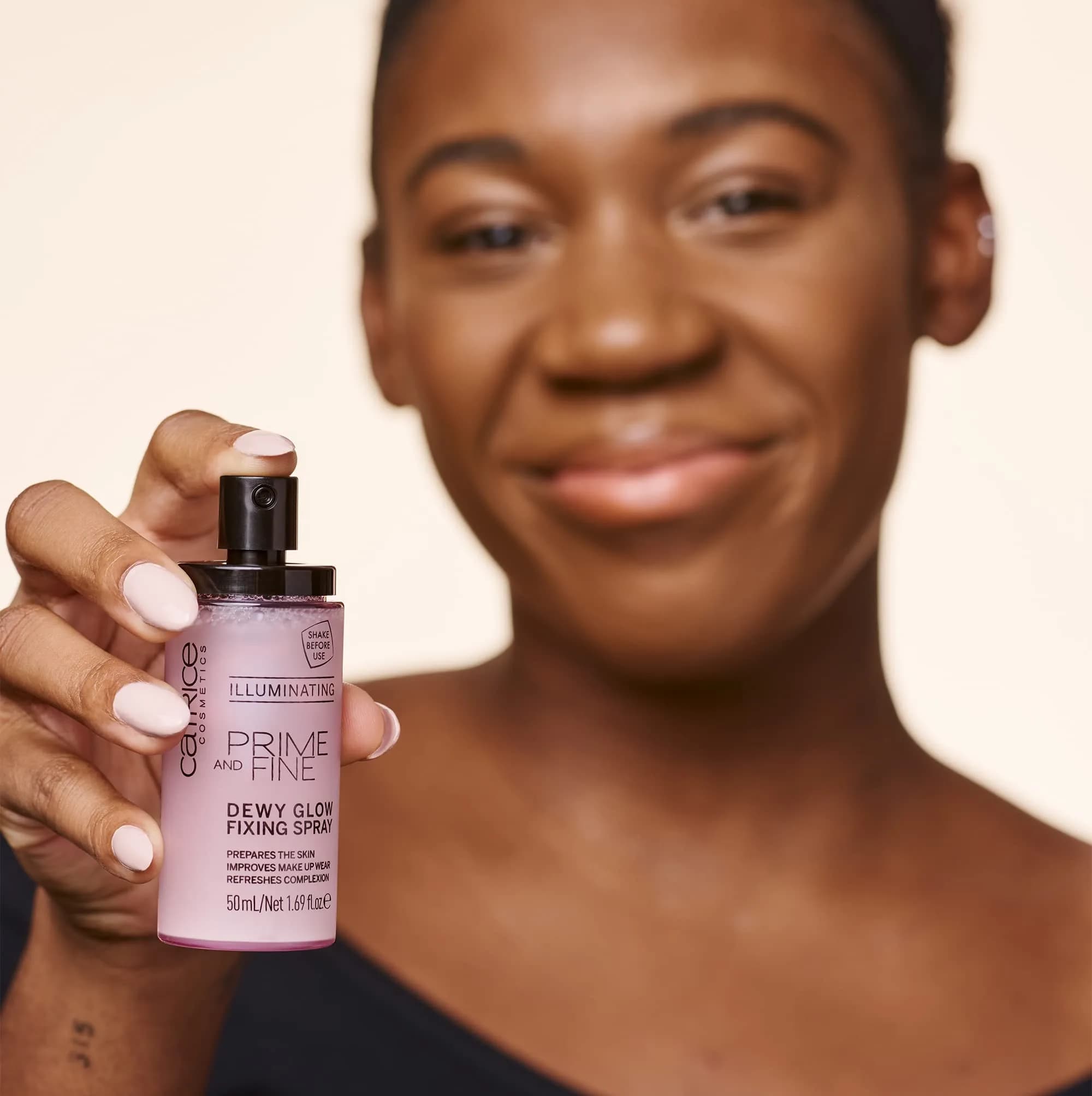 Catrice Cosmetics Prime & Fine Illuminating Dewy Glow Spray 150 ml (5.07 Fl Oz) | Vegan & Cruelty Free - view 4