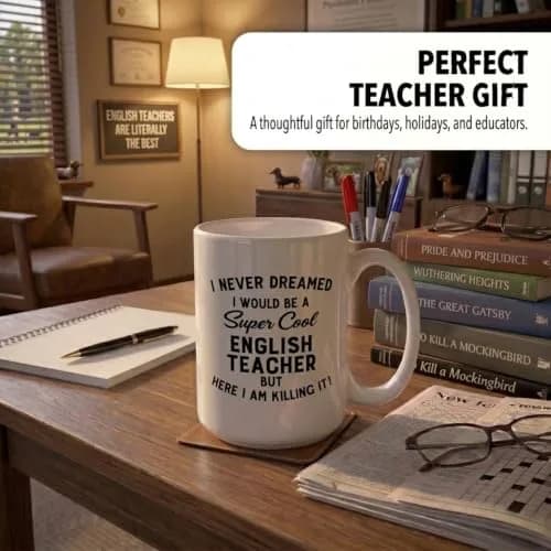 Artisan Owl I Never Dreamed I Would Be a English Teacher but Here I Am Killing It! Mug – 15 oz (444 ml) Large Funny Teacher Appreciation Present thumbnail 7