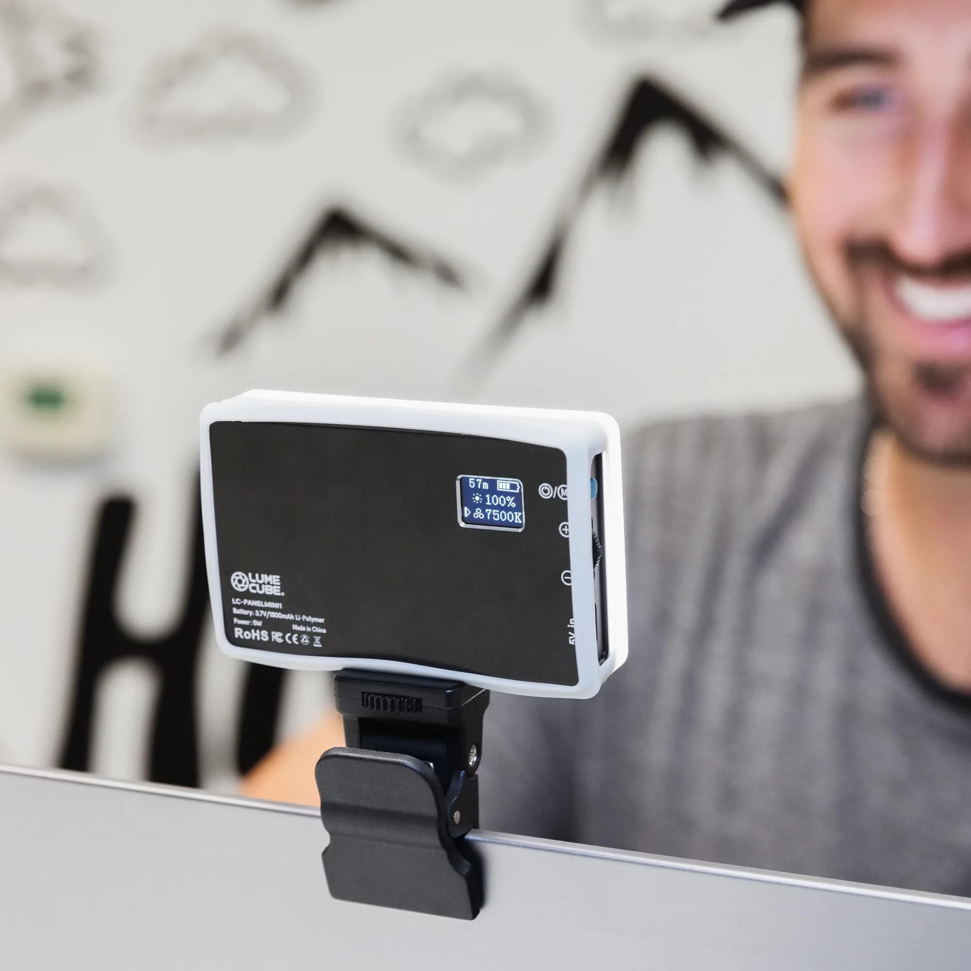 Lume Cube Video Conference Lighting Kit with Laptop Clip Mount | Adjustable Brightness & Color Temperature (Pack of 1) - view 7