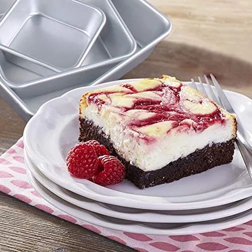 UgyDuky 3-Tiered Square Cake Pan Set 10.7cm (4.2") 16.5cm (6.5") 21.6cm (8.5") | Even Baking for Multilayer Cakes thumbnail 5