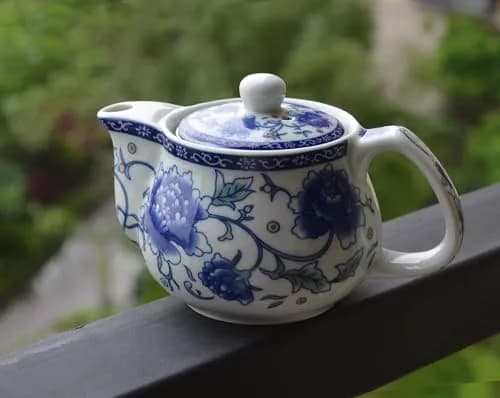 China qinghua ci Teapot 260ml Blue White Peony Flower Porcelain with Infuser (Mudan Flower) thumbnail 6