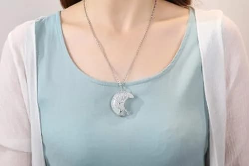 XIANNVXI Clear Quartz Necklace for Women Crescent Moon Pendant | Healing Crystal Jewelry, 60cm Chain thumbnail 4