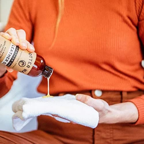 Otter Wax Leather Oil | 16 oz | Moisturizing Leather Conditioner for Boots, Furniture, Auto Seats, Jackets, Hats, Bags & Gloves | All-Natural & PFAS-Free | Made in Portland USA thumbnail 4