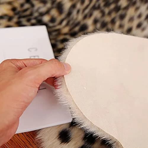 Asuprui Leopard Print Area Rug 109cm x 89cm | Soft Faux Fur Cheetah Carpet for Bedroom thumbnail 8