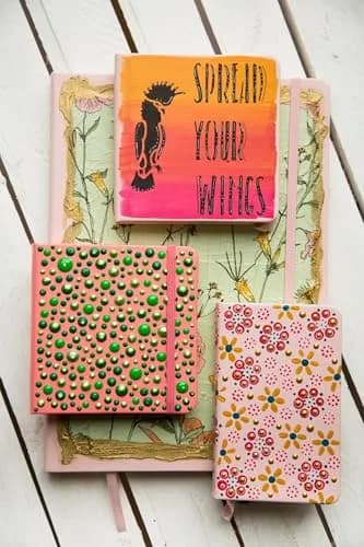 Talens Art Creation Sketchbook, Pastel Pink, 80 Sheets, 12cm x 12cm (4.7 x 4.7 in) thumbnail 4