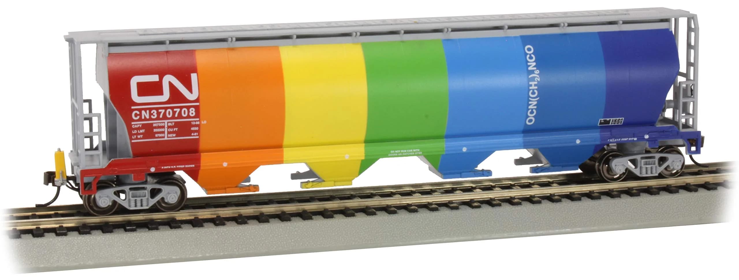 Bachmann Trains Canadian 4-Bay Cylindrical Grain Hopper with FRED Device CN Demonstrator HO Scale 1:87 (20.8 cm / 8.2 in) — Prototypical Colors