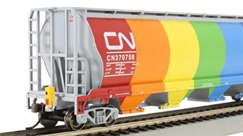 Bachmann Trains Canadian 4-Bay Cylindrical Grain Hopper with FRED Device CN Demonstrator HO Scale 1:87 (20.8 cm / 8.2 in) thumbnail 5