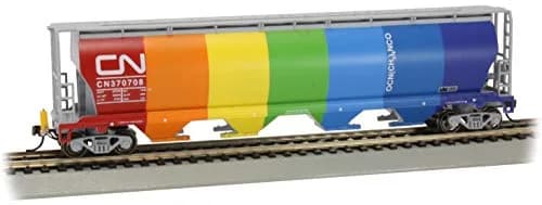 Bachmann Trains Canadian 4-Bay Cylindrical Grain Hopper with FRED Device CN Demonstrator HO Scale 1:87 (20.8 cm / 8.2 in) thumbnail 1