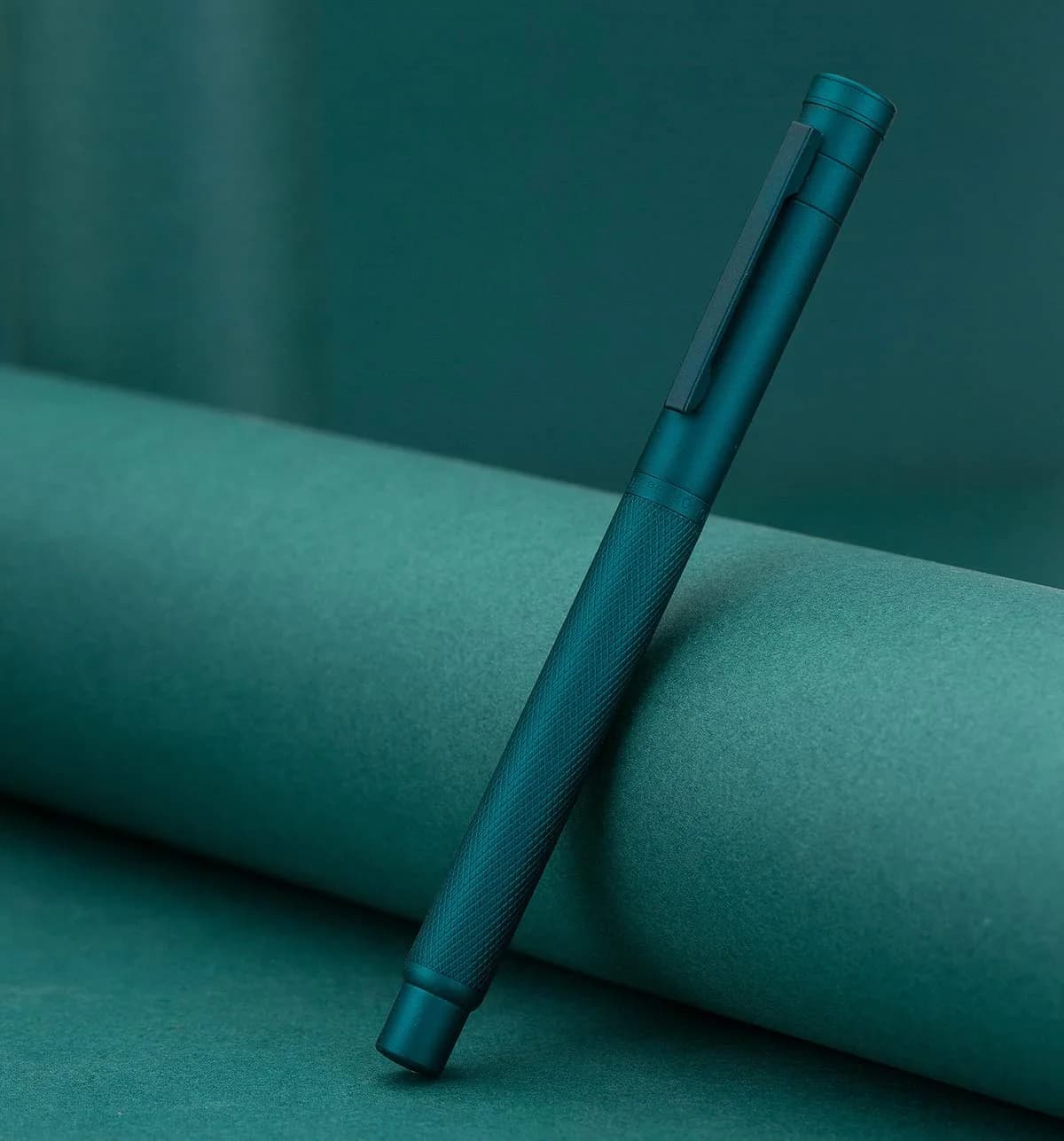 Asvine Dark Green Forest Fountain Pen Extra Fine Nib Classic Design with Converter and Metal Pen Case Set | Smooth Ink Flow Writing Instrument - view 2