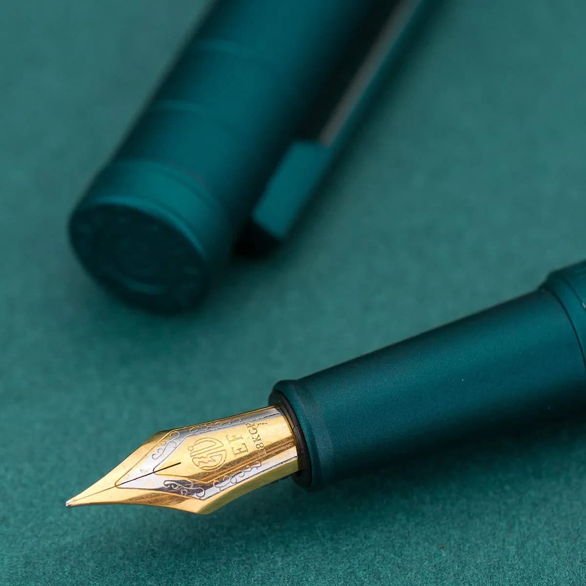 Asvine Dark Green Forest Fountain Pen Extra Fine Nib Classic Design with Converter and Metal Pen Case Set | Smooth Ink Flow Writing Instrument - view 4
