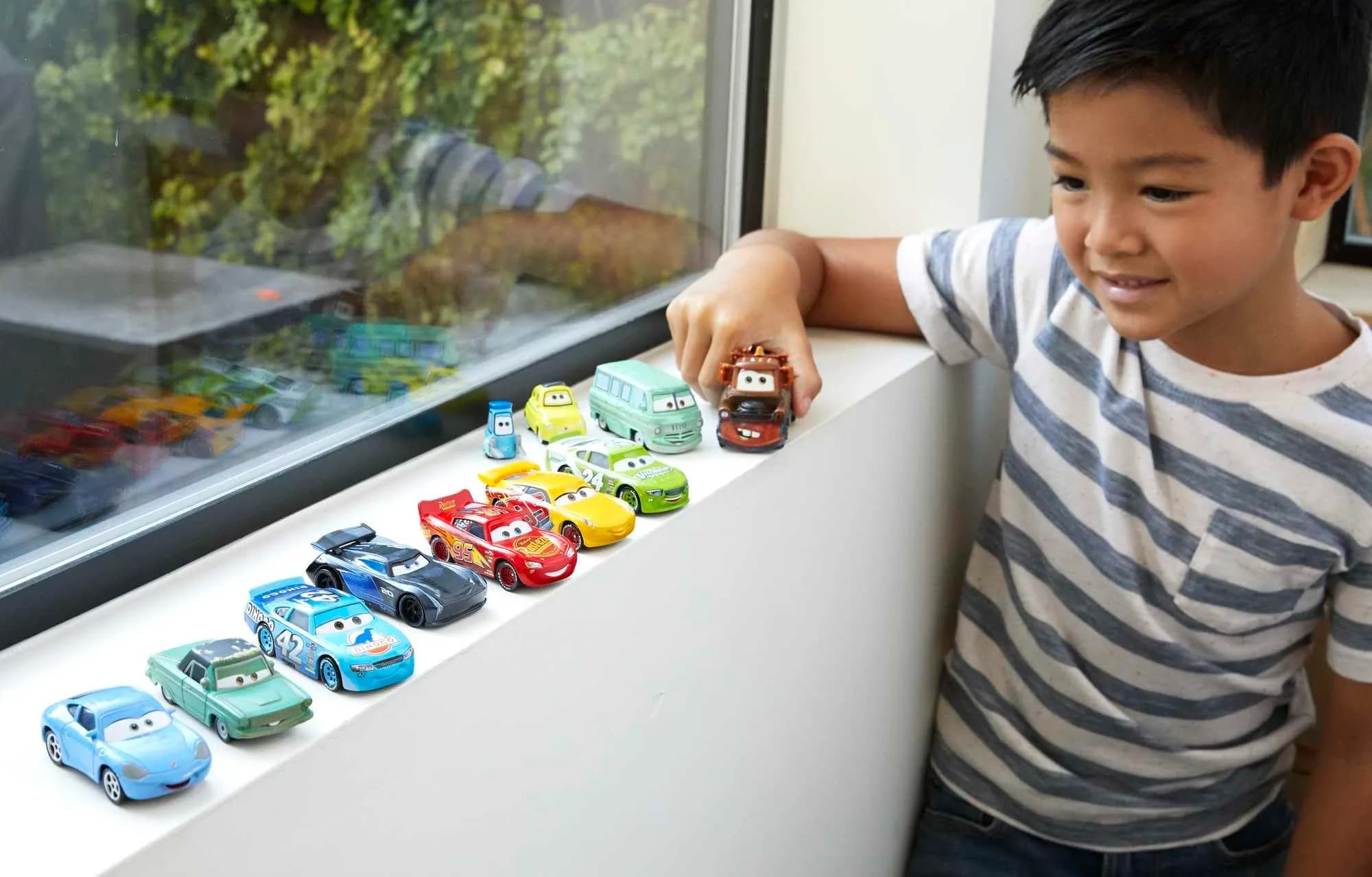 Mattel Disney Pixar Cars Mini Racers 10-Pack Die-Cast Vehicles | 1:55 Scale - view 2