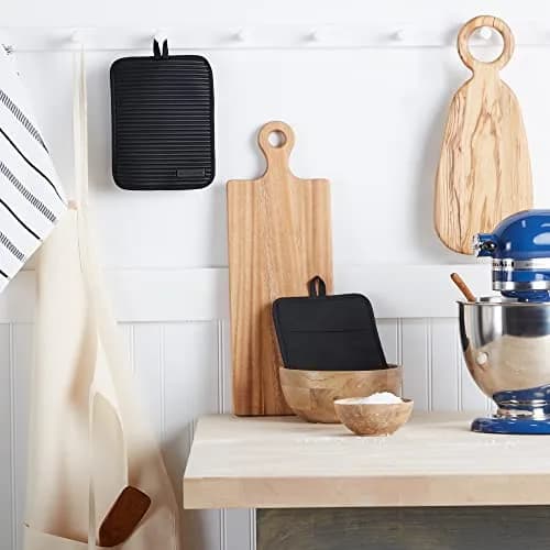 KitchenAid Ribbed Soft Silicone Pot Holder 2-Pack Set, Matte Black, 18cm x 23cm (7"x9") | Heat Resistant Up to 500°F thumbnail 4