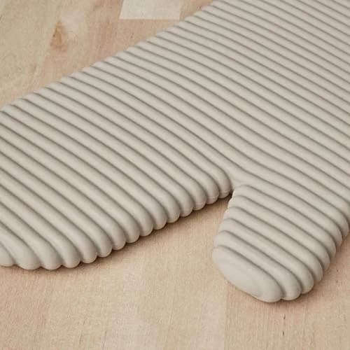 KitchenAid Ribbed Soft Silicone Oven Mitt 2-Pack Set, 7.5"x13" | Heat Resistant to 500°F thumbnail 3