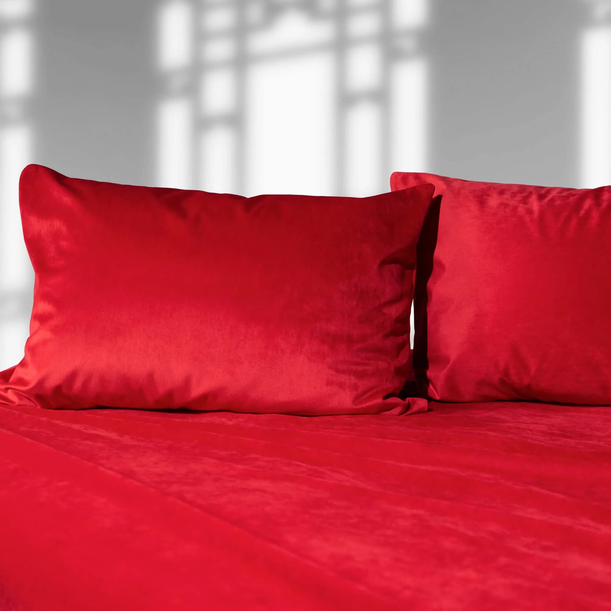 Liberator Liquid Velvet Sheet and Pillowcases Queen | Luxuriously Soft, Red — Red