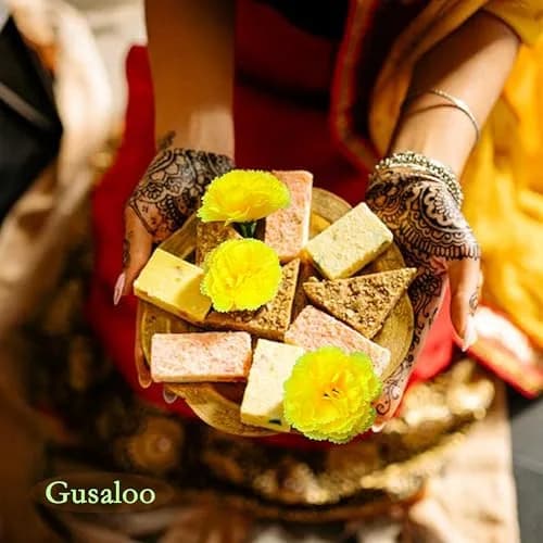 Gusaloo Yellow Marigold Flower Heads 50Pcs (5-6cm) | Bulk Artificial Flowers for Indian Festivals & Crafts thumbnail 3