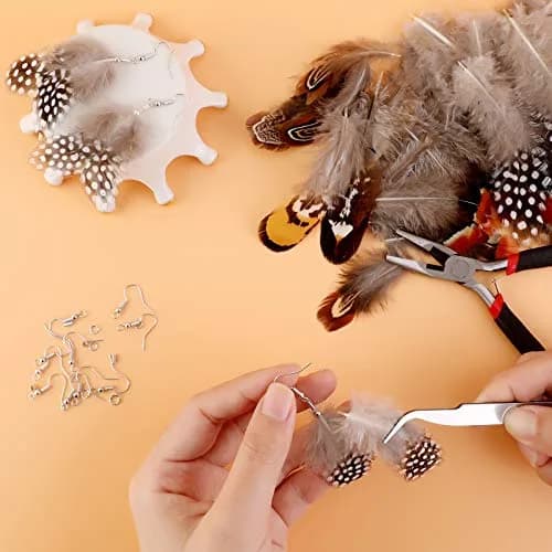 MWOOT Assorted Craft Feathers 180Pcs | Natural Chicken Feathers for DIY Crafts & Decorations thumbnail 6
