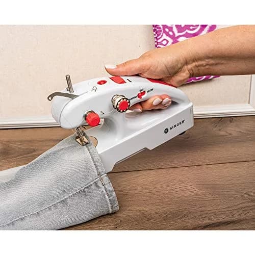 SINGER Stitch Quick+ Portable Cordless Mending Machine Bundle | Two-Thread Stitching, 39-Piece Accessory Kit thumbnail 2