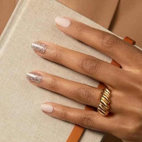imPRESS Evanesce No Glue Mani Press On Nails, Short Oval, Beige, 30 Nails | Professional Gel Manicure in Minutes thumbnail 3