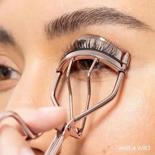 wet n wild High On Lash Eyelash Curler Rosegold | Comfort Grip Pinch-Free Curling thumbnail 6
