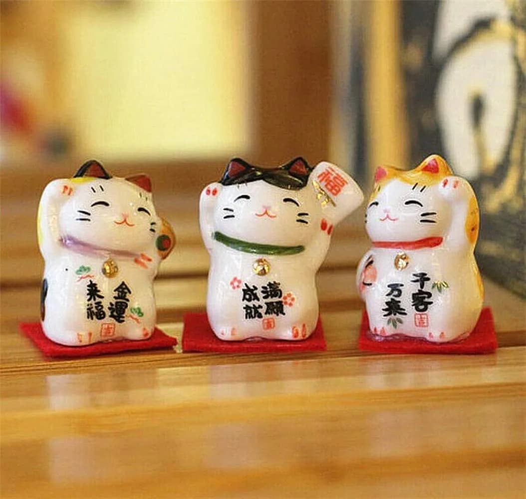 EatingBiting Set of 3 Japanese Maneki Neko Lucky Cat Figurines | Ceramic Decor Ornaments - main product image