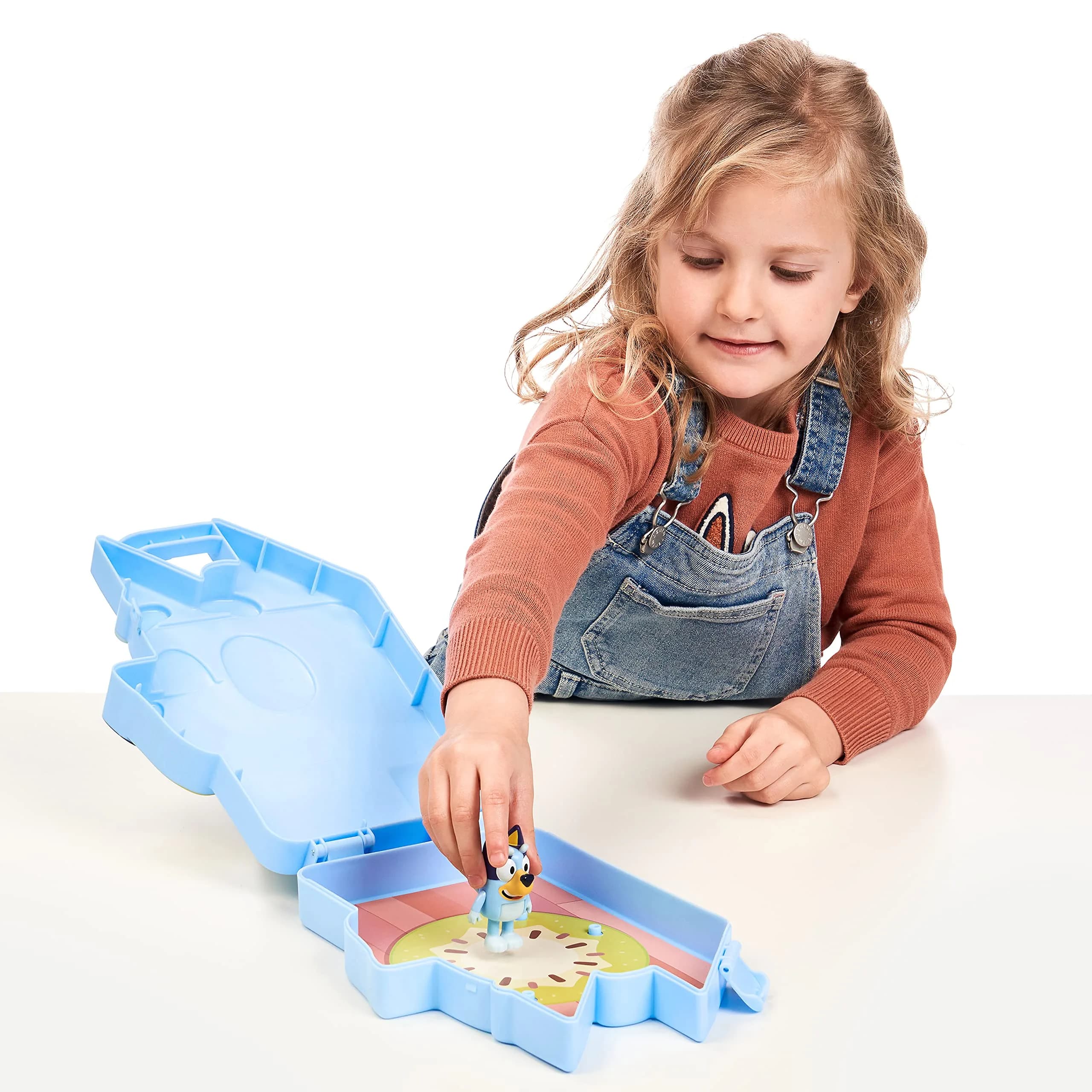 Bluey Mini House Playset with 2.5" Figure & 5 Accessories, 3 Room Play House Toys with Carry Handle, Compact Travel Toy (0.45 kg) - view 2