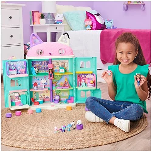 Gabby's Dollhouse Deluxe Figure Gift Set with 7 Figures & Surprise Accessory | Ages 3+ thumbnail 4