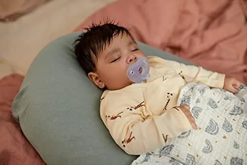 Philips Avent Soothie Heart Pacifier 2-Pack | Supports Natural Suckling, Medical Grade Silicone for Easy Hospital-Grade Sterilization thumbnail 9