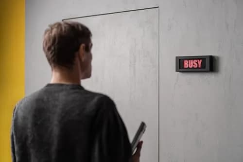 BusyBox S App-Controlled Do Not Disturb Sign, Rechargeable, Automations | Focus & Productivity Tool thumbnail 5