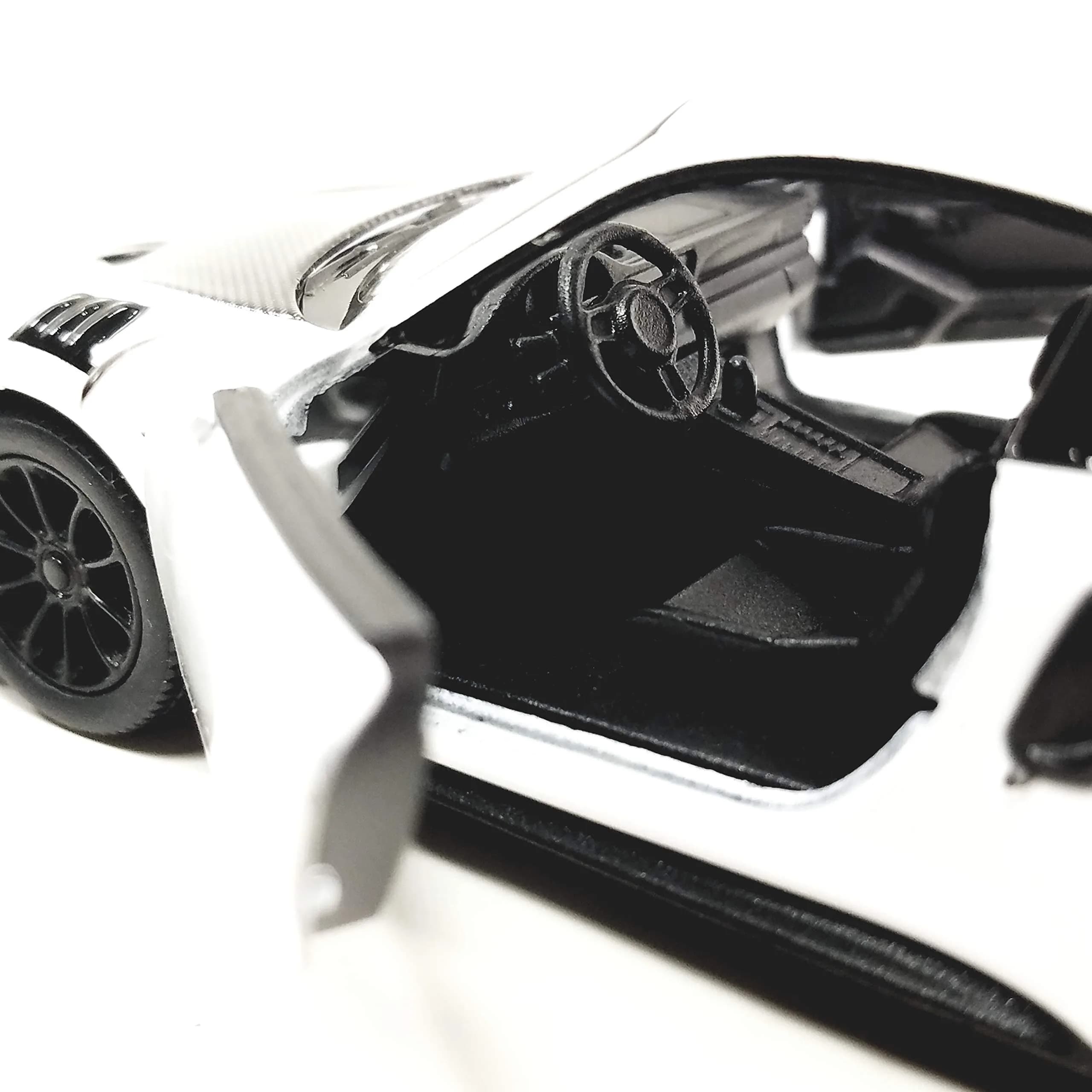 KiNSMART 2010 Porsche 911 GT2 RS White 1:36 Scale Diecast Metal Model Toy Car - view 4