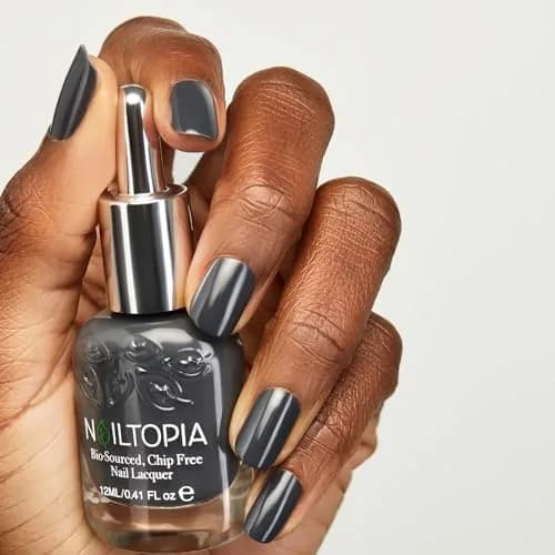 Nailtopia Plant-Based Chip Free Nail Lacquer Back to Basics Dark Grey 12ml (0.41 fl oz) | 85% Bio-Sourced, Non-Toxic, Vegan thumbnail 3