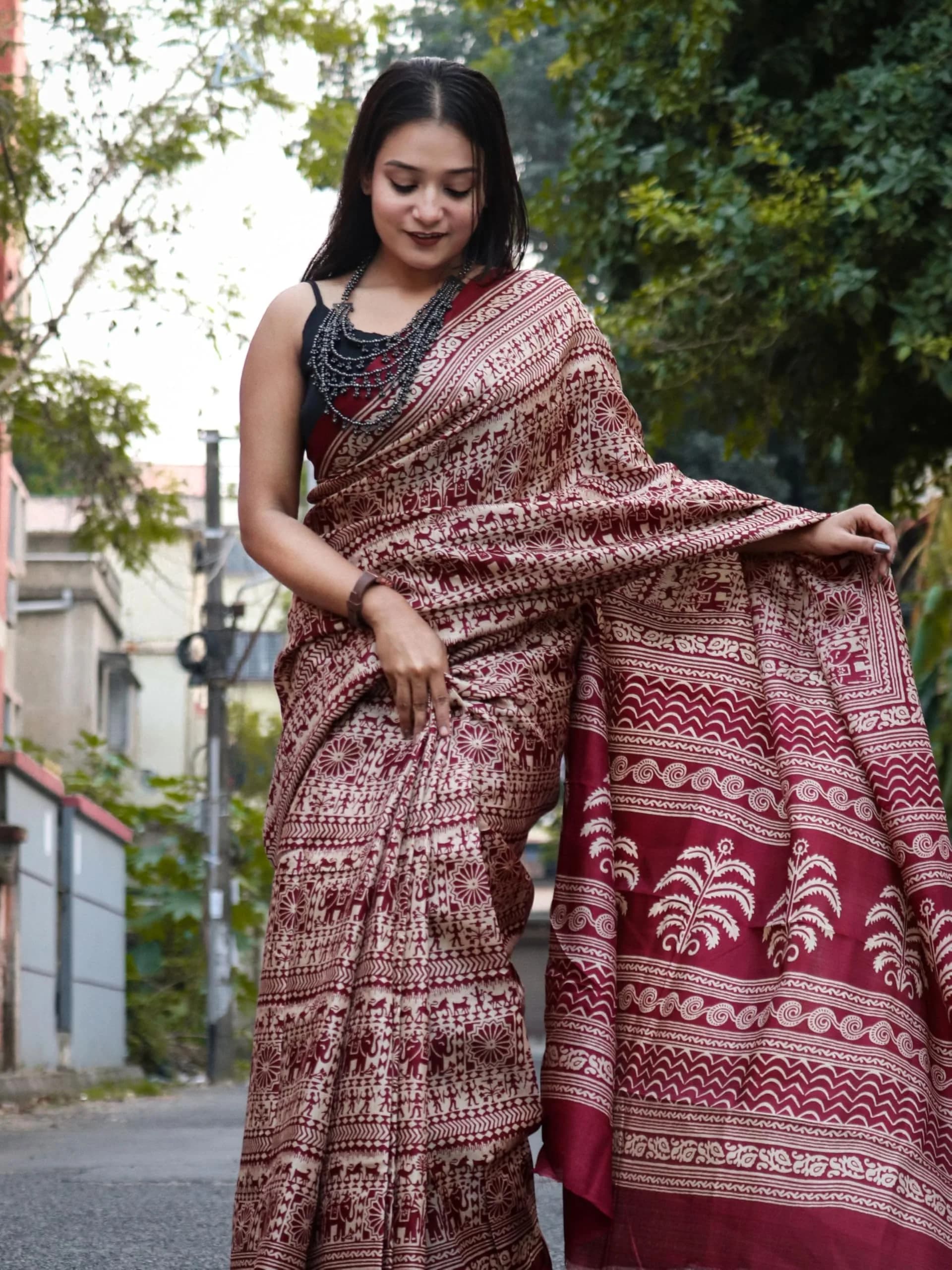 EthnicJunction Silk Cotton Kalamkari Print Saree With Blouse Piece, Maroon, 5.5 m (18 ft) | Authentic Indian Weave - view 4