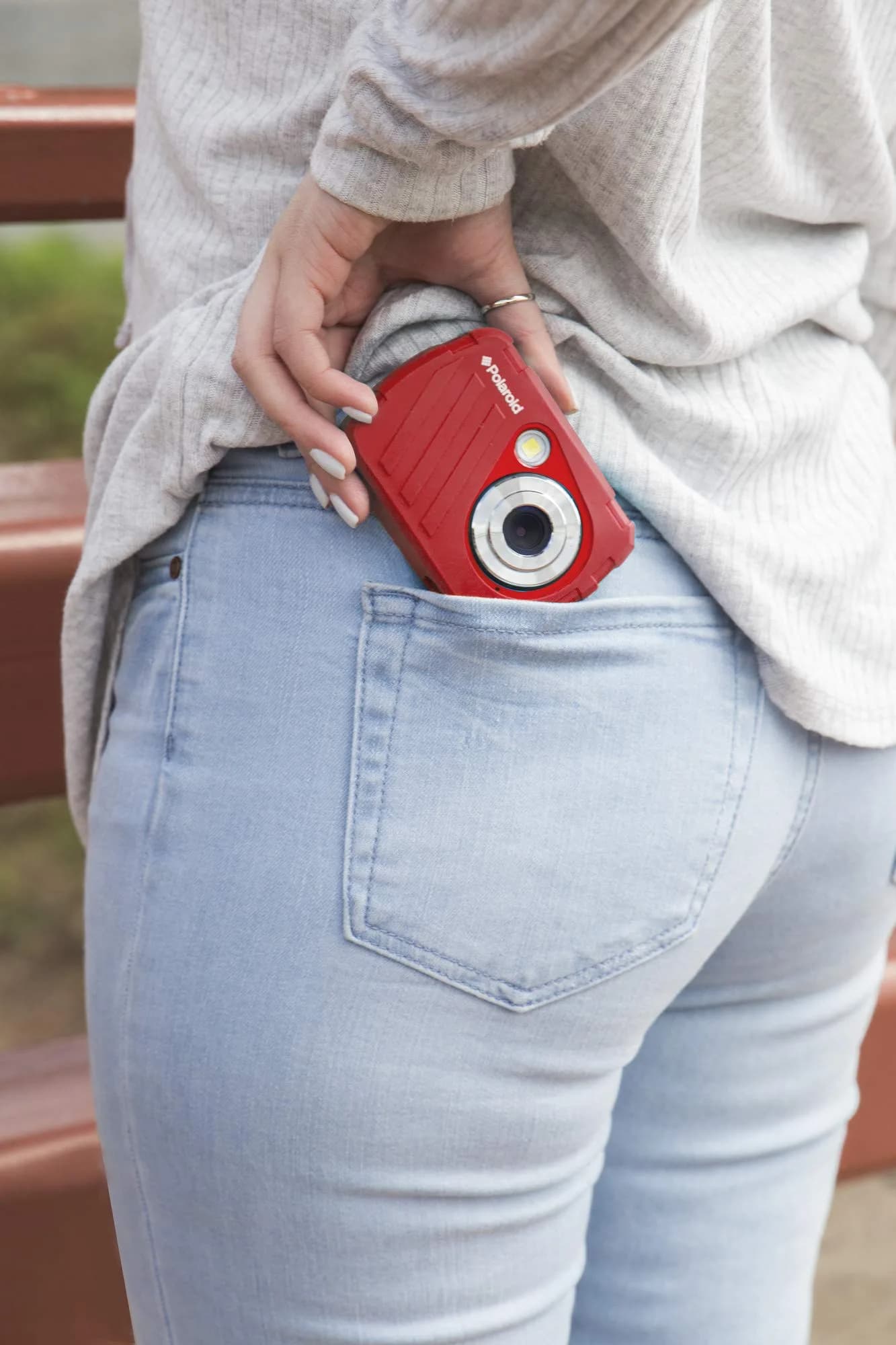 Polaroid IS048 Waterproof Digital Camera - 16MP HD 720p, 2.4" Screen, 10ft Waterproof, Black - view 4