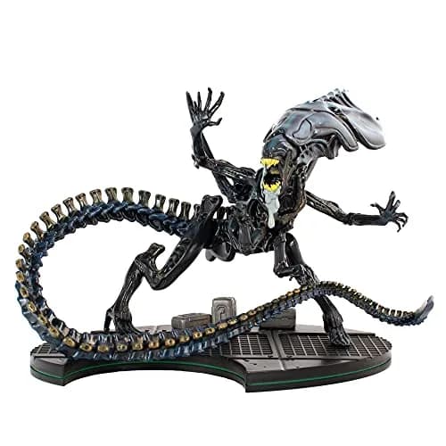 QMx Aliens Alien Queen Q-Fig Max Elite Diorama with Ripley Figure | 17.8 cm (7 in) Tall thumbnail 1